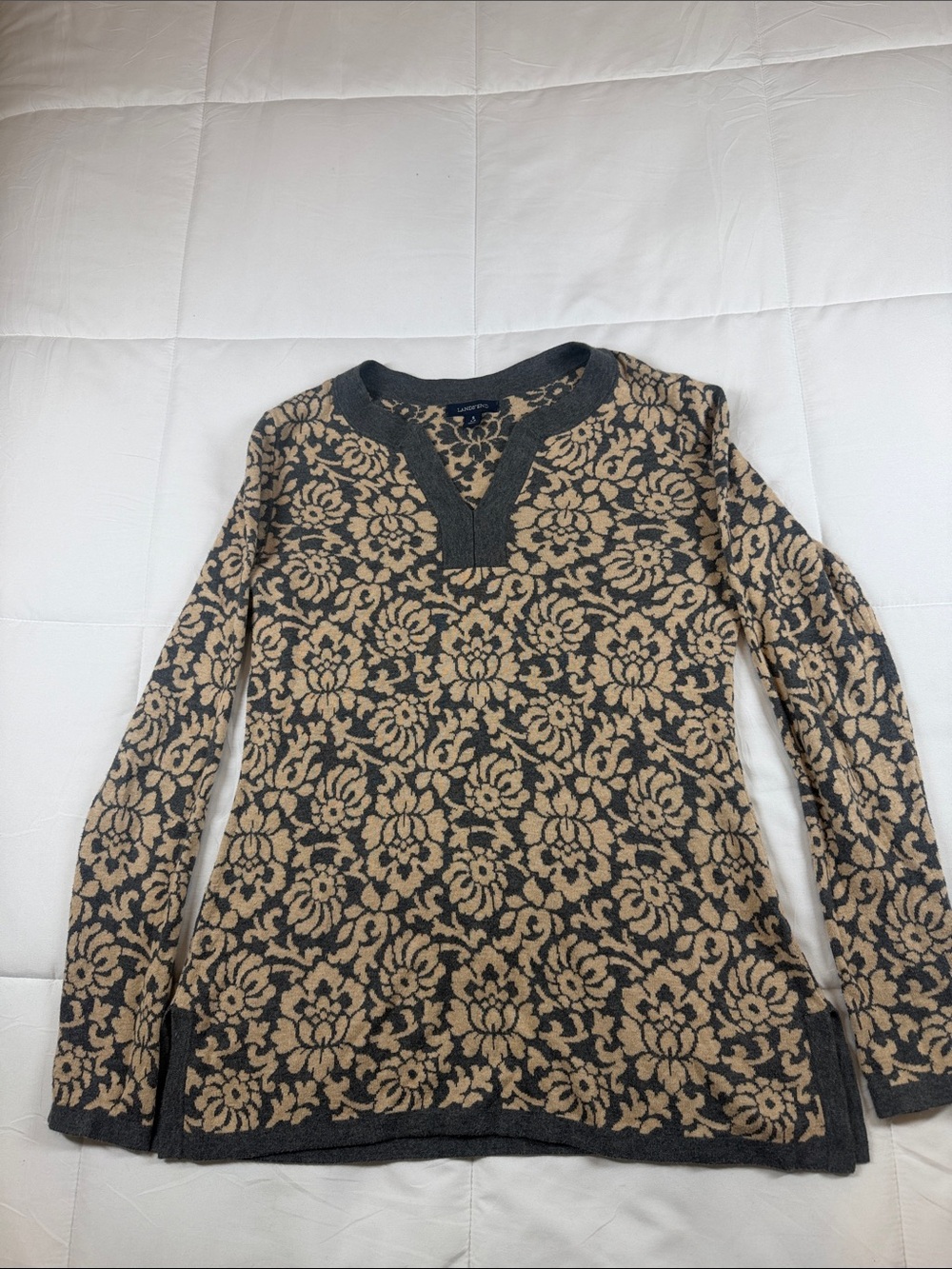 Lands' End Woman’s Gray and Cream Floral Knit Long Sleeve Sweater S